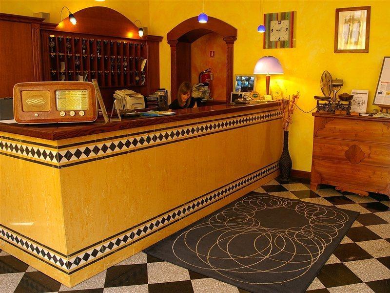 Hotel Postumia Доссобуоно Экстерьер фото