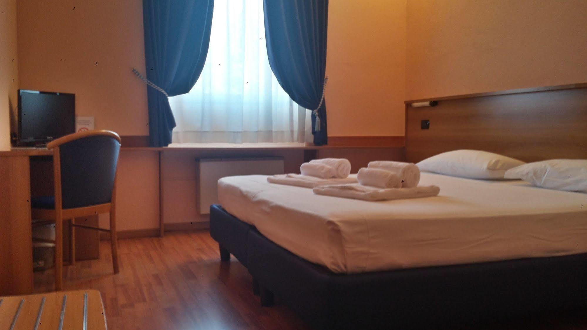 Hotel Postumia Доссобуоно Экстерьер фото