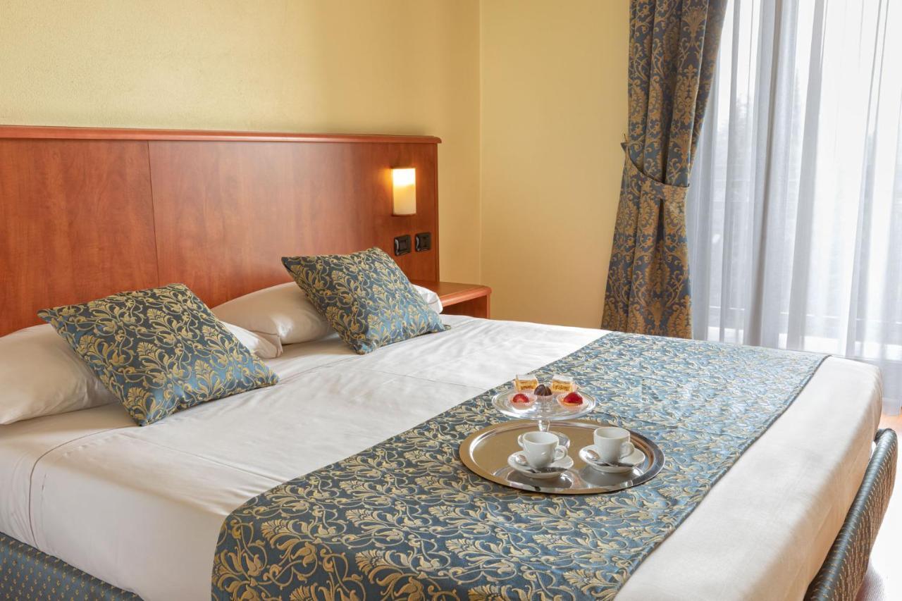 Hotel Postumia Доссобуоно Экстерьер фото