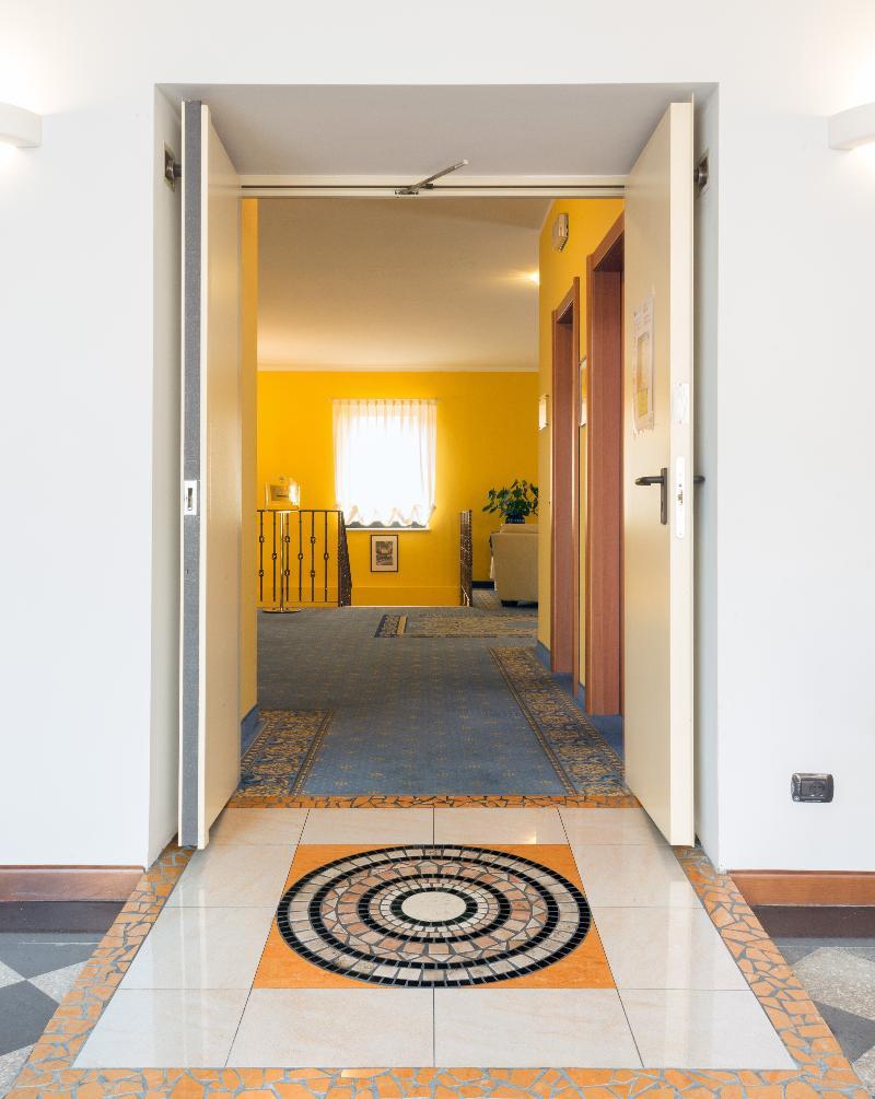 Hotel Postumia Доссобуоно Экстерьер фото